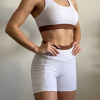 SHORT ACESS BRANCO COM MARROM (empina)