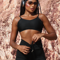 CONJUNTO SHORT PRETO LISO (empina)
