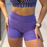 SHORT LISO ROXO (empina)