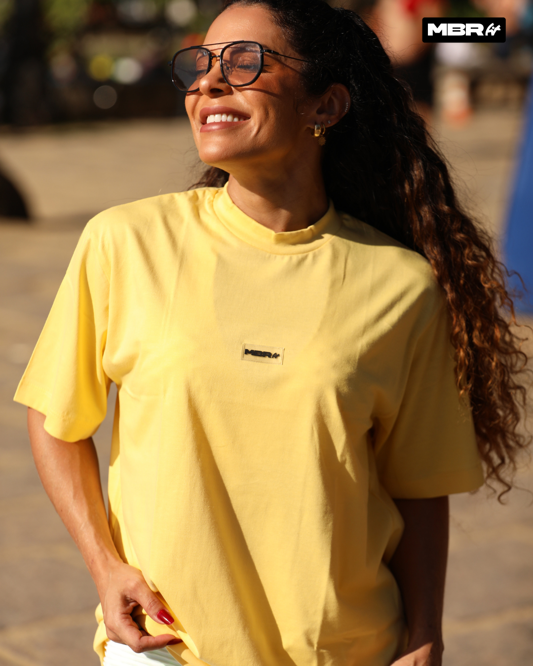 CAMISETA OVERSIZE AMARELA