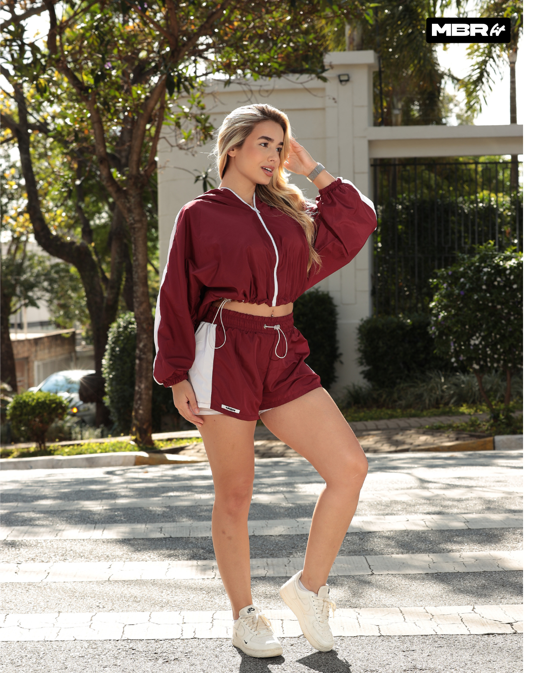 SHORT RUN CEREJA