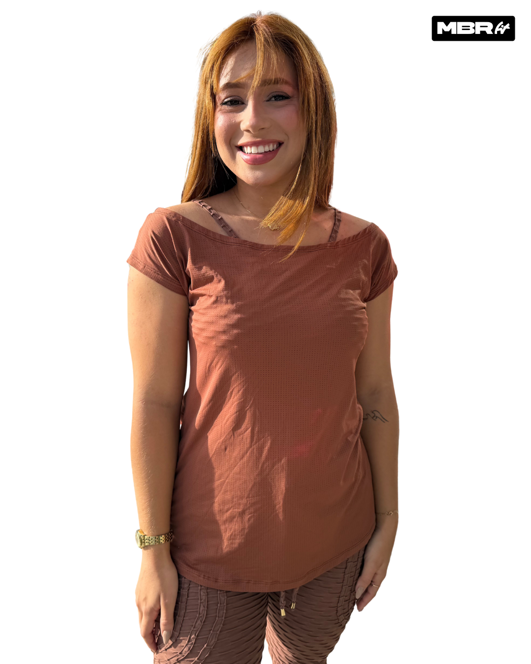 CAMISETA DRY FIT MARROM GOLA CANOA