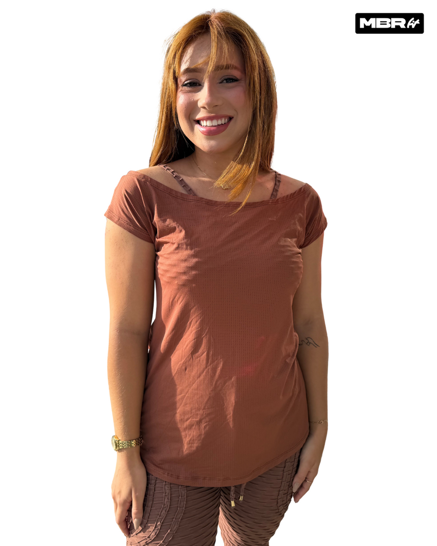 CAMISETA DRY FIT MARROM GOLA CANOA
