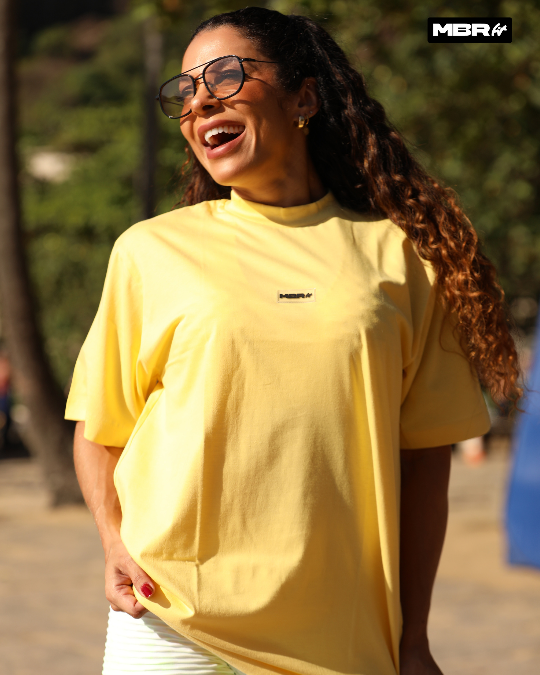 CAMISETA OVERSIZE AMARELA