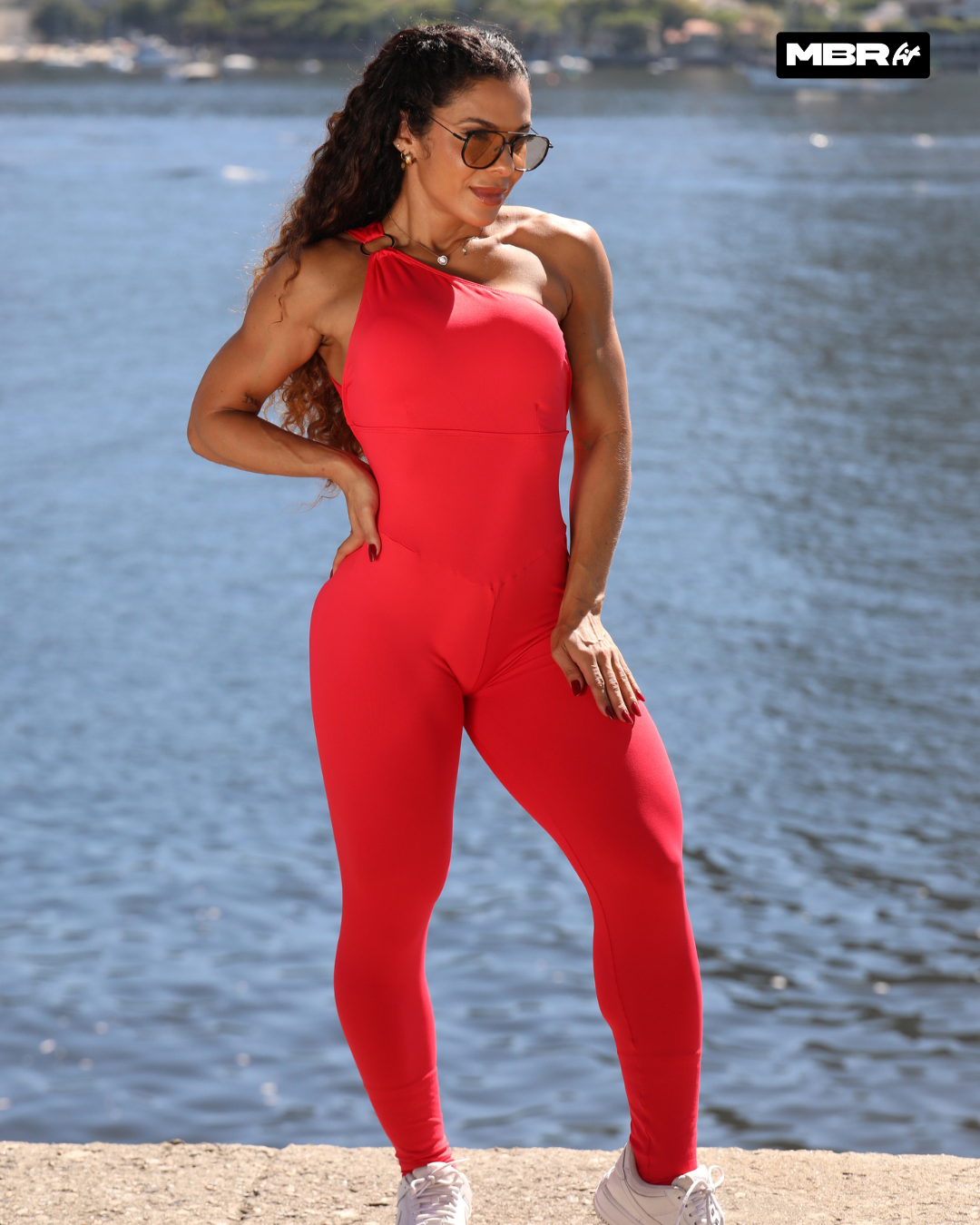 MACACÃO OMBRO ARGOLA VERMELHO (empina)