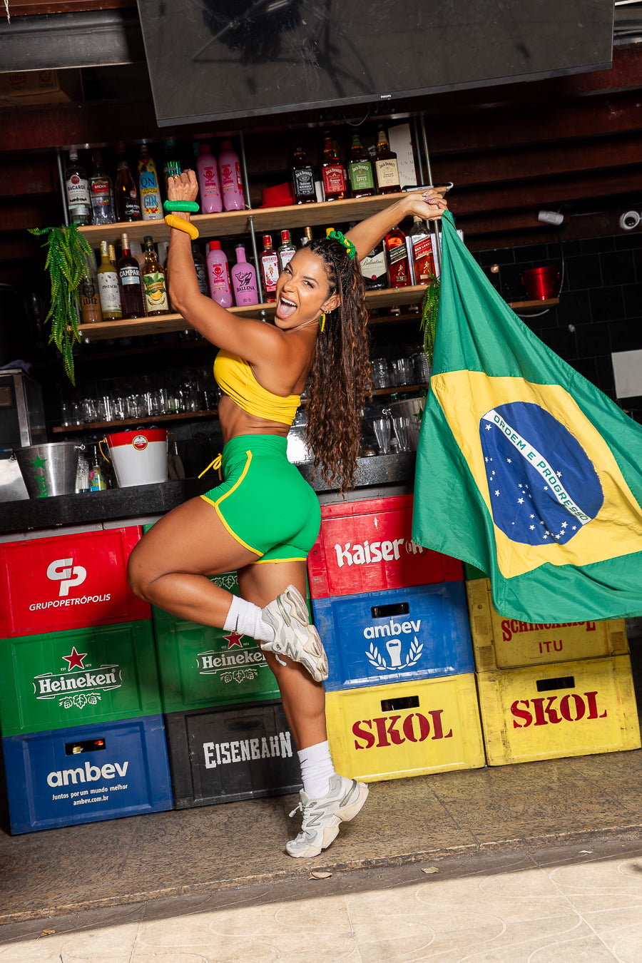 CONJUNTO BRASIL SHORT TOMARA QUE CAIA (normal)