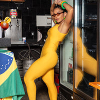 MACACÃO LISO MBR BRASIL AMARELO (empina)