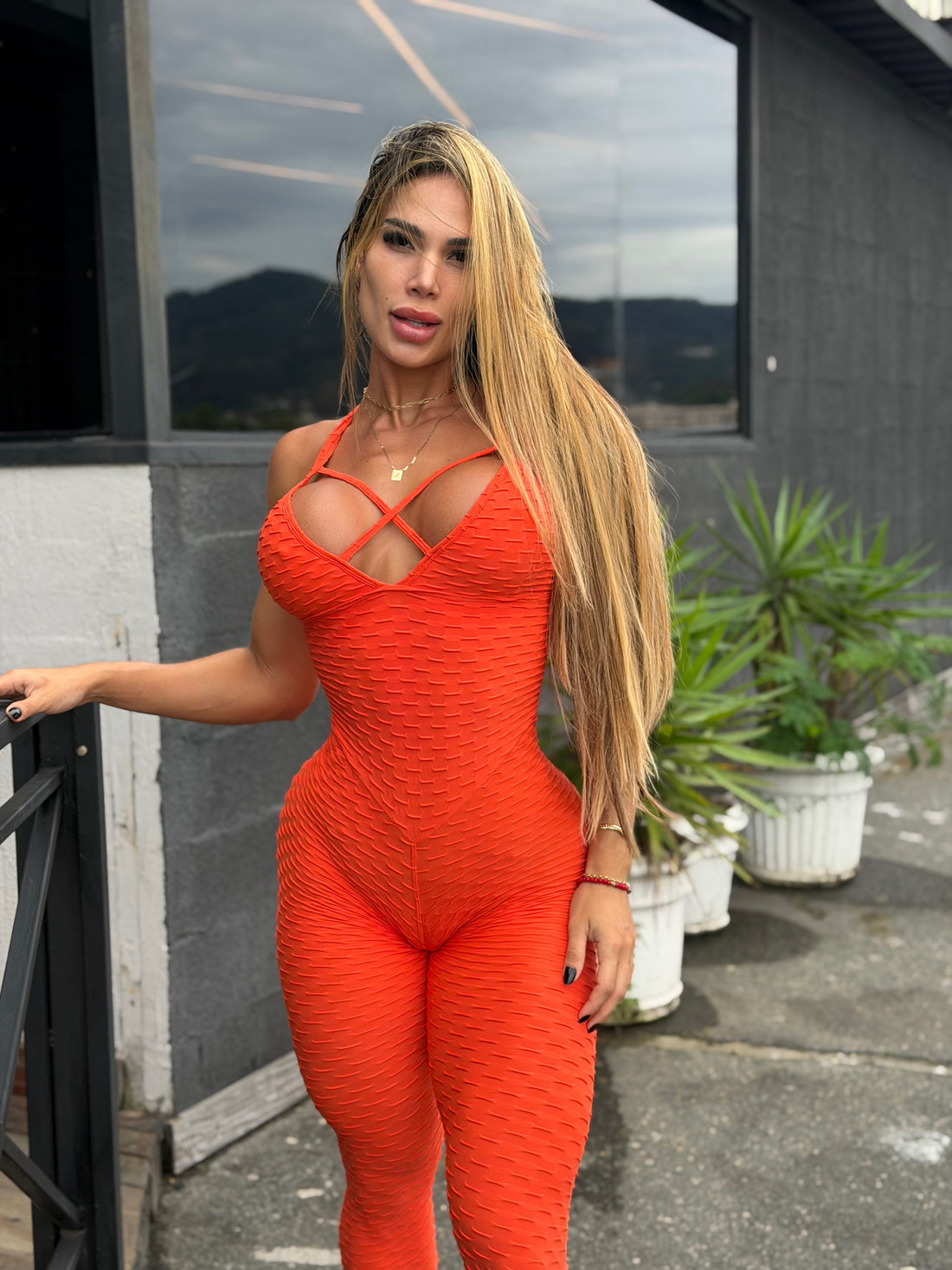 MACACÃO MUSA BROCADO LARANJA (empina)