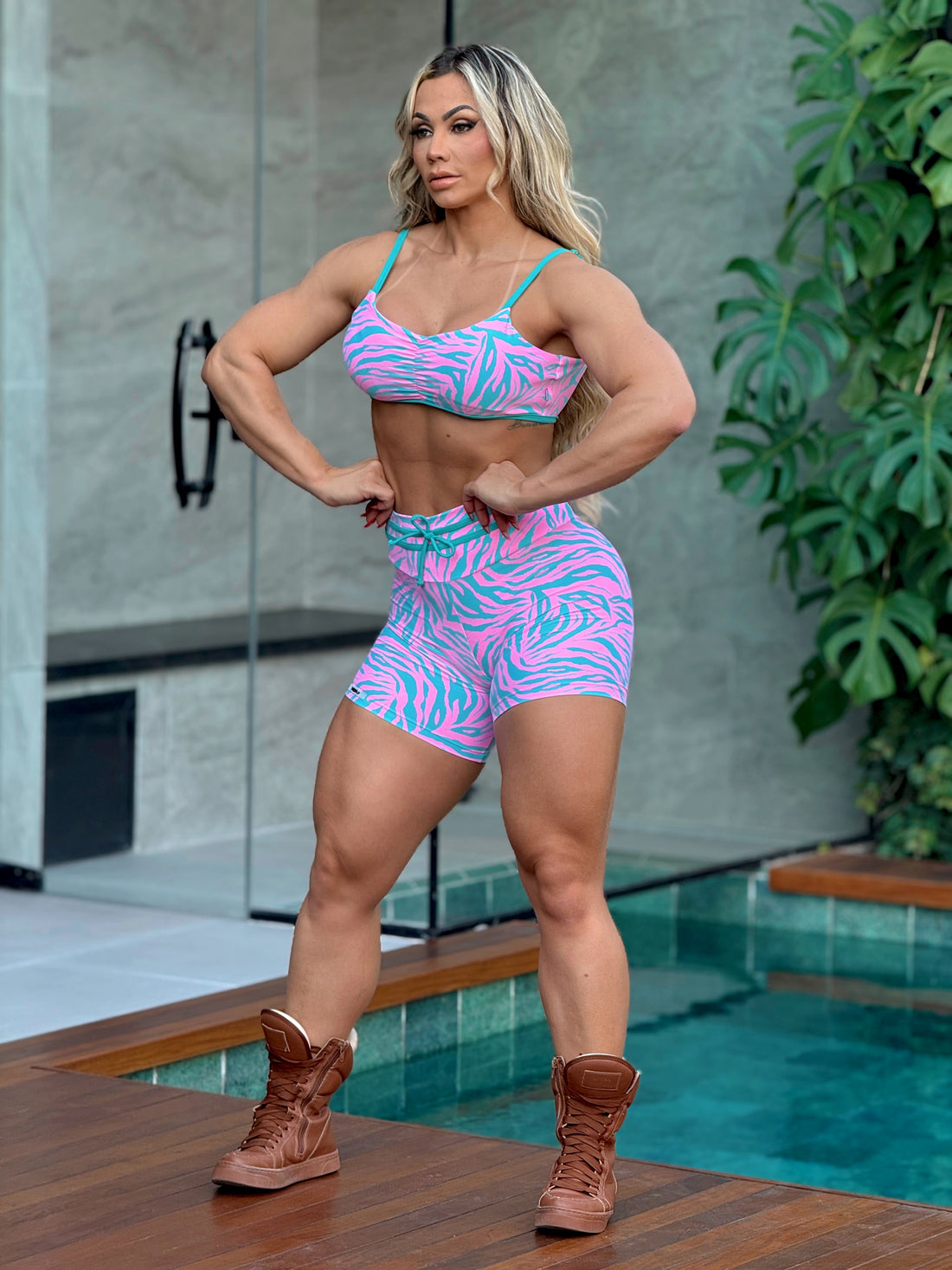 CONJUNTO SHORT TIGRE AZUL E ROSA (empina)